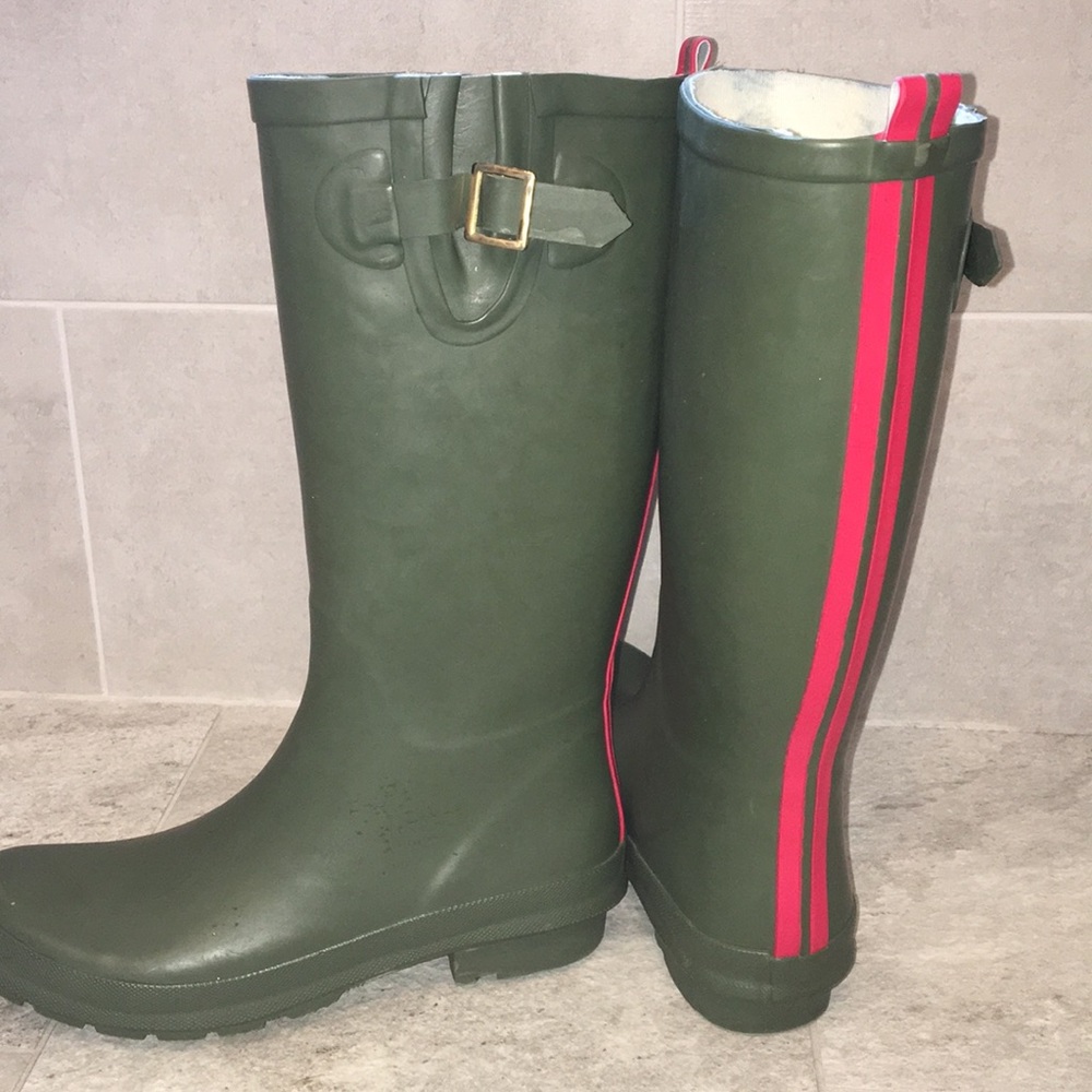 Army green and pink BP rain boots from Nordstrom